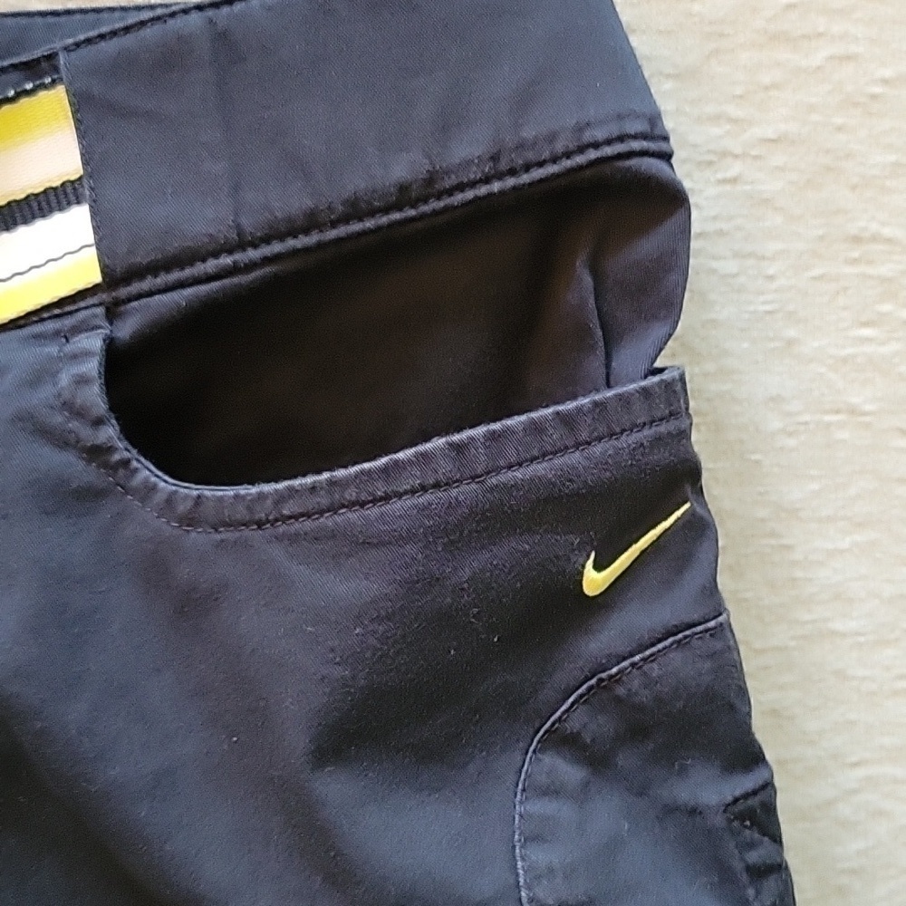 NIKE dark blue cotton casual shorts with striped belt. Size is 8 - 10. - Picture 7 of 8